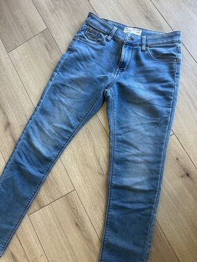 Women Slim Fit Blue Jeans